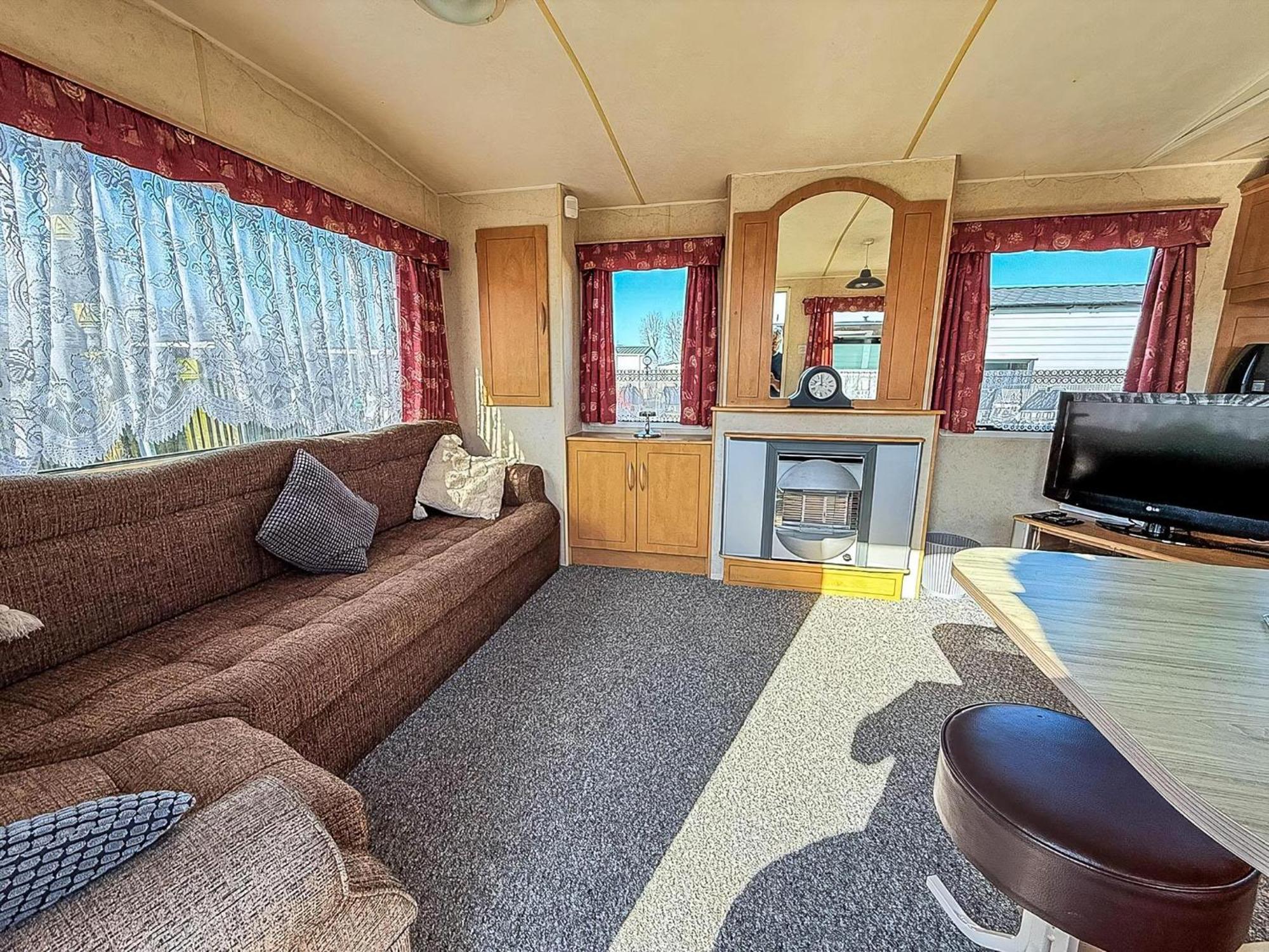 8 Berth Caravan With Free Wifi At Heacham Holiday Park In Norfolk Ref 21008E Dış mekan fotoğraf